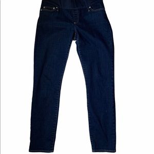 Women’s GAP 1969 Maternity jeans size 10